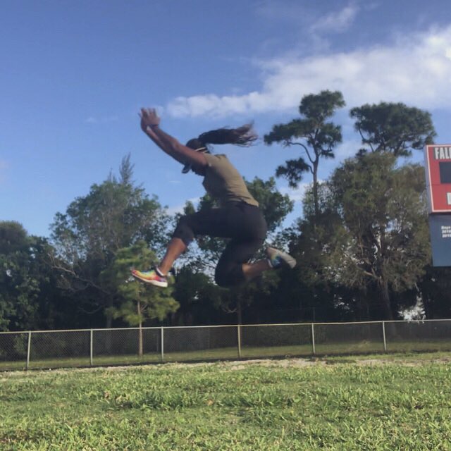 AsiaStormborn's tweet image. Still learning to use my new wings and take flight. Today I had help. I didn’t know what to do with myself 😂. Last practice before I see what I’ve become on the weekend. —
#tracklife #usatf #masterstrack #grannieswhosprint #fitover40 #fastover40 #longjump #usatfmasterstrack