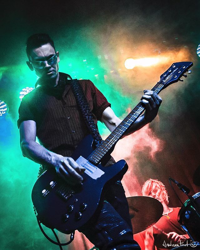 andraspaulcom's tweet photo. She Made Me Do It  @shemmdi back at the @the_finsbury_pub  #shemmdi #alternative #htbarp #audioloveofficial #getsurfapp #bestphotomusic #bestmusicshots #ig_rock_details #live_music_pics #livemusicphotography #livemusic #concertphotography #lowlights #con… https://t.co/r20IqcOPs9 https://t.co/P1hQZGN0qz