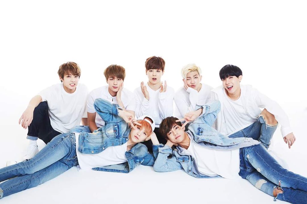 teateakook4's tweet photo. ARMY！Now the YouTube‘s broadcast volume is rising too slowly. Let's brush it up together and get back the 250 million records. We can get the momentum of voting. Time is running out. It's about twenty hours. It's six million dollars short. Let's not leave any regrets, OK?
#ARMYs https://t.co/u5f7KH97yc