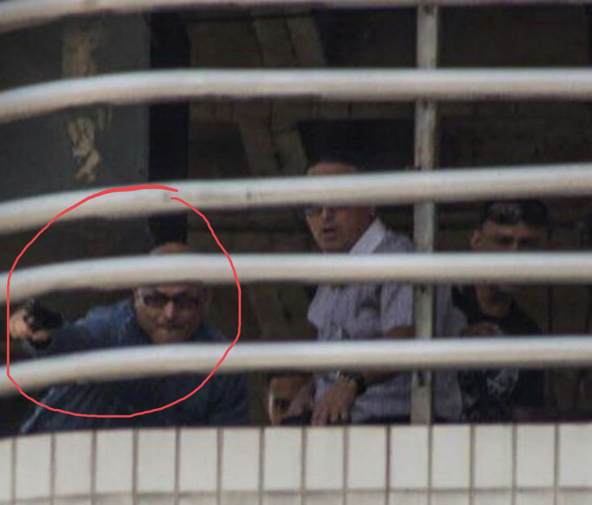 AlbertoAltuve's tweet image. Este es Jesus Garcia, director de seguridad del Ministerio del Poder Popular para el transporte, quien disparó contra los manifestante en la Av Fco de Miranda. Foto: @RCamachoVzla