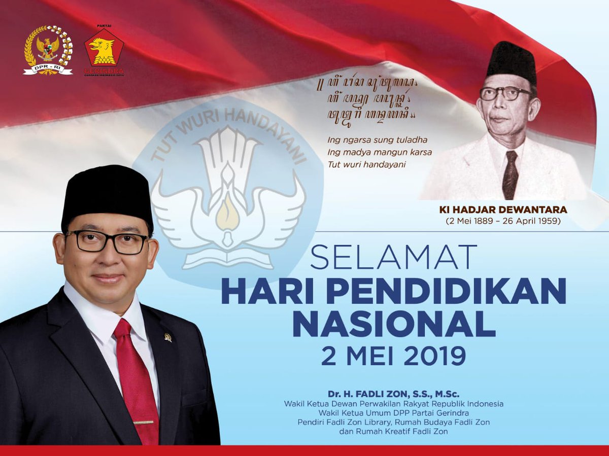 FadhliDhoom's tweet photo. Jangan pendidikan dimaknai sebatas transfer pengetahuan. Pendidikan hrs dimaknai scr paripurna, menyentuh aspek karakter, literasi n kompetisi. Selamat Hari Pendidikan Nasional. 2 Mei 2019. #HariPendidikanNasional https://t.co/iMhDbJLtIS