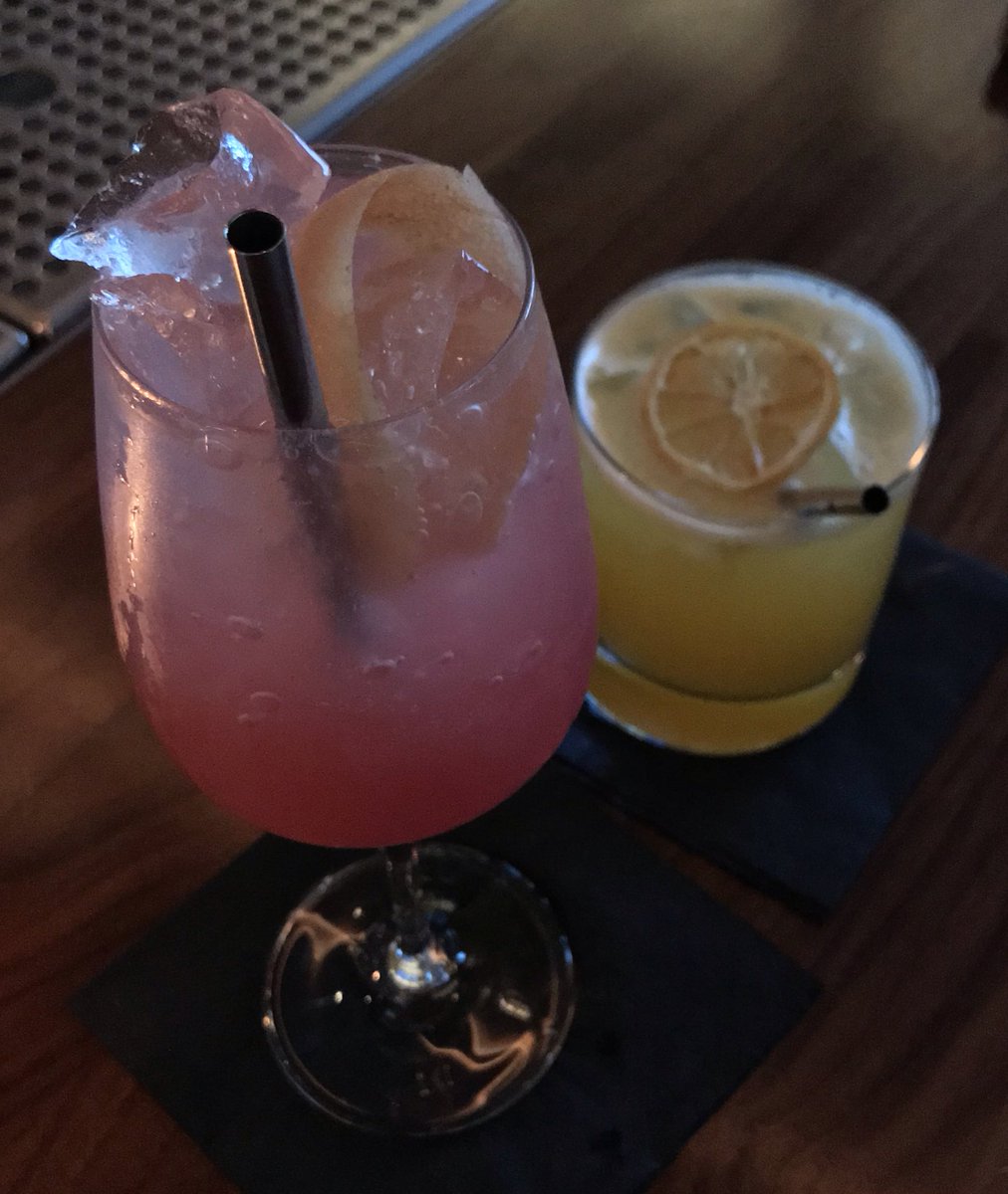 drink_city's tweet image. I guess technically this isn’t a rooftop but we are on the top floor. 🤔
Left is my #InnerVision and right is my honey’s #Realign. #WinWin