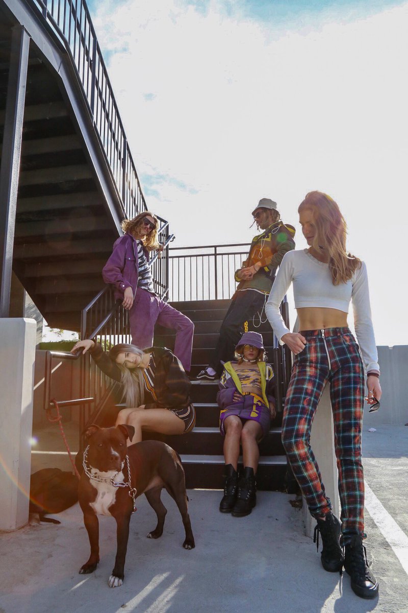miss_angeliquew's tweet photo. Boutta go solve some mysteries in our van 🤙🏼🔎 @kild_official X @1144photography 👀 #kildkids @YouScaredStiff @juliyadan @trevvysiklocks @colekniight @penny_toots #kild https://t.co/yq2dGr7J1c