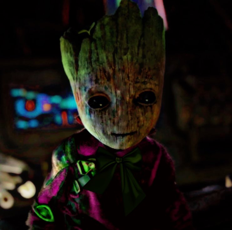 ❝Ha sido quebrada tantas veces, que ya sabe como renacer a los tres días.❞

 ↬. Fem!Groot.
          ». Since 2019.
          ». Rol medio/extenso.  
          ». By: #𝙽𝚊𝚗𝚊.
            •Rt?  

   　 . 　    *  ⊹ 　
.  　   · 　 + 
✷  　　　　   ⊹  ✦ *
 . 　    *  ⊹