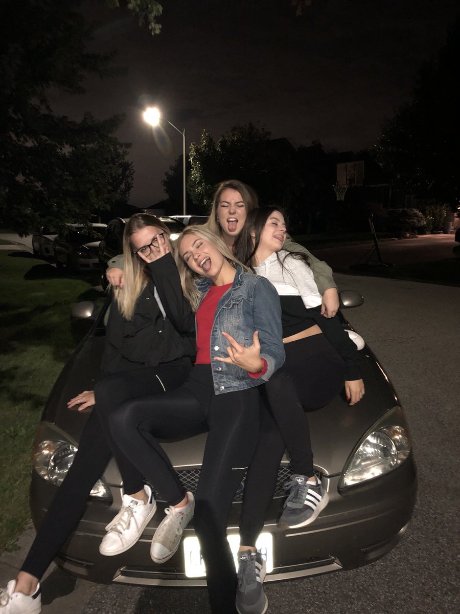 erinmacvoy's tweet photo. Happy 19th birthday to a long time best friend, love you forever, have the best day, can’t wait to celebrate with you!!❤️🍾🥂@allysaammonite https://t.co/dla8SAJK8s