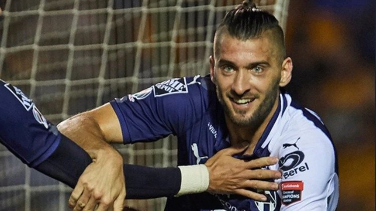 Sb_Palacios's tweet photo. #TXEM - Ex #GodoyCruz
Rayados de Monterrey se consagró campeón de la #Concachampions tras vencer 2-1 en el global a Tigres.
@NicoGabSanchez fue titular y convirtió los dos goles de @Rayados en la final. https://t.co/BHWSgZofMW
