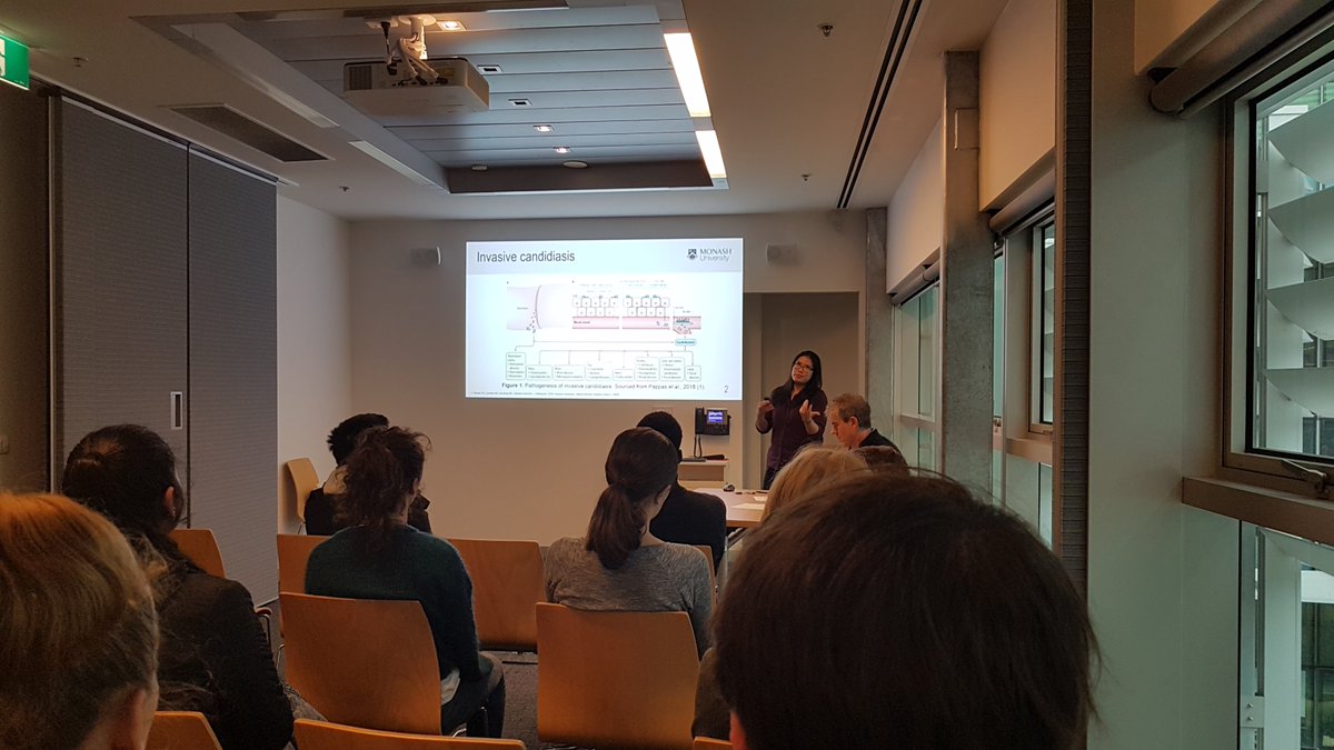 Elizabeth Lai is contributing to the fight againt invasive candidiasis with her project 'Determining antifungal resistance in sensitive and resistant Candida spp. using ATR-FTIR spectroscopy'. Congratulations on an excellent talk, Liz! #infrared #Spectroscopy #diagnostic