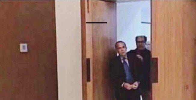 Cuando vas a pedirle un permiso a tu mamá y buscas el amigo tuyo más tranquil@ pa' que te deje ir..