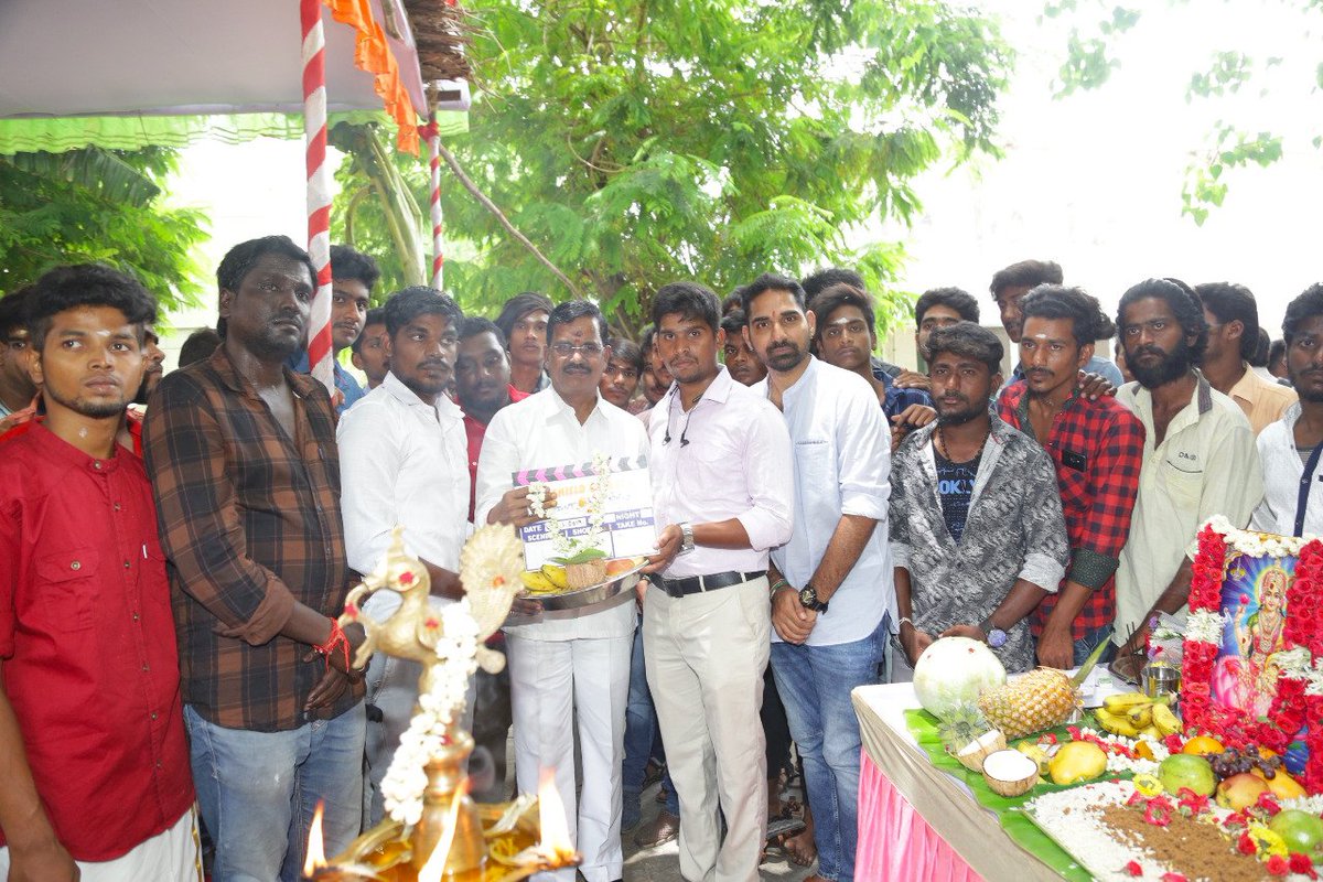 CinemaInbox's tweet photo. #CineShieldCreators #ProductionNo1 Movie Pooja Stills
Directors - #RShankar #GVimal
@Dudette0777 @Winsun_PRO https://t.co/BkyIikY5i9