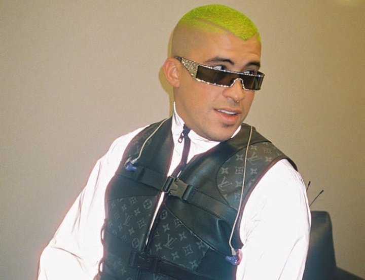 Cuando tu compañero te pregunta que pusiste en la parte atrás del examen, y ni sabías que había parte atrás.