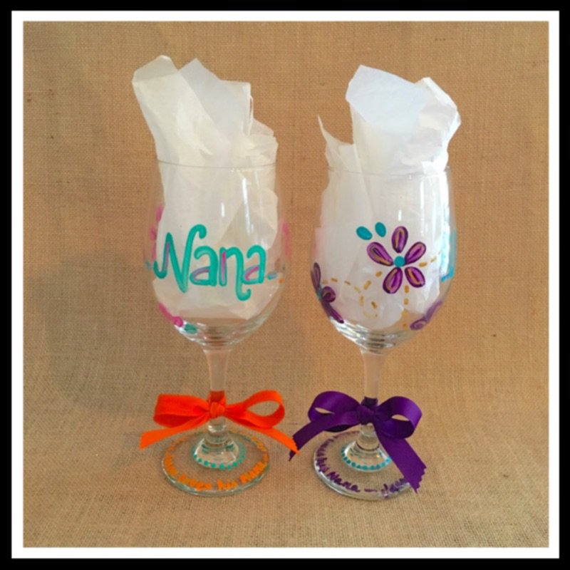 valorieoart's tweet photo. the mamas and the papas...
unique #custom #frames perfect for #mothersday order yours.
#valorieoart #artist #artanddesign #smallbusiness #handpainted #distressedframes #mothers #momsday #mothersdaygift #grandmother #nana #winelover #wine #wineglass
info:valorie@bauercorp.com https://t.co/3MGJvkpaaL