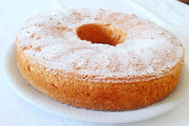 Angel food Cake 😇😋😋😋😋... If you want to see more click here 👉👉👉👉ricetteperpassione.altervista.org/angel-food-cak… #angelcake #americanfood #americanrecipe #cake #torta #dolce #dessert #recipe #ricette #ricetteperpassione #food #foodlove #cuisine
