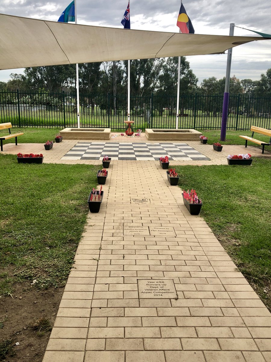 Today Leppington Public School came together to commemorate ANZAC Day. Students placed poppies to remember everyone who has sacrificed for us ❤️