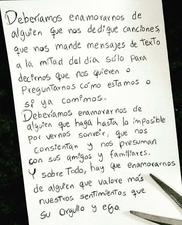 Debes enamorarte de...
@LocuraDeA 
@FrasesRealidad 
@Frases_Y_Amores 
@SonRefexiones