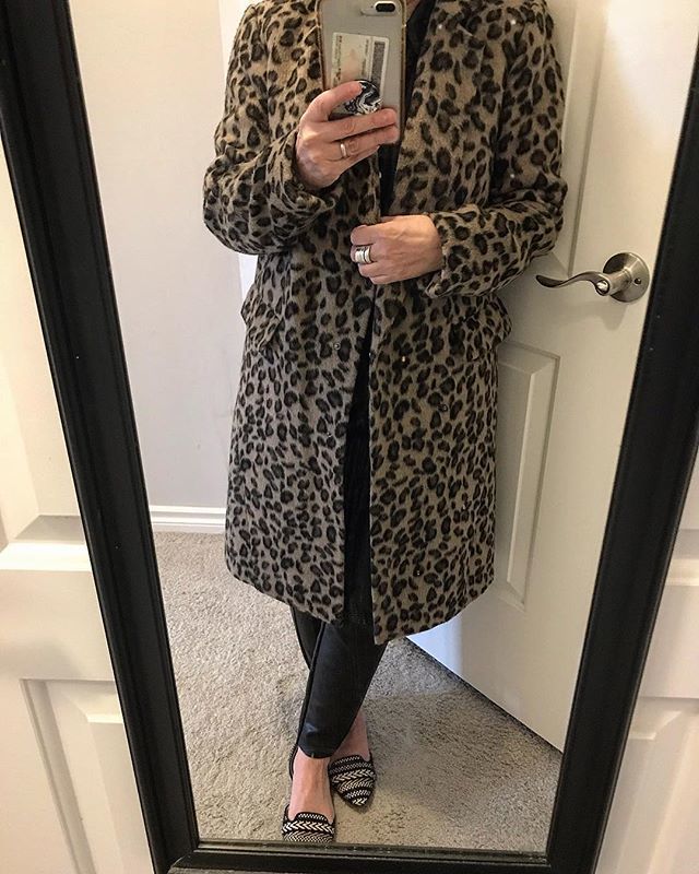 tama_bam's tweet photo. When you still need a coat but you can’t bear to wear socks and boots. 
#saskatchewanspring
.
.
.
#ootd #wiwt 
#chooseused #iwearusedclothes
@thredup #marksandspencer 
#greyhairdontcare #amusingmyself https://t.co/ZKOpd9ock7 https://t.co/bs5cmACRDp