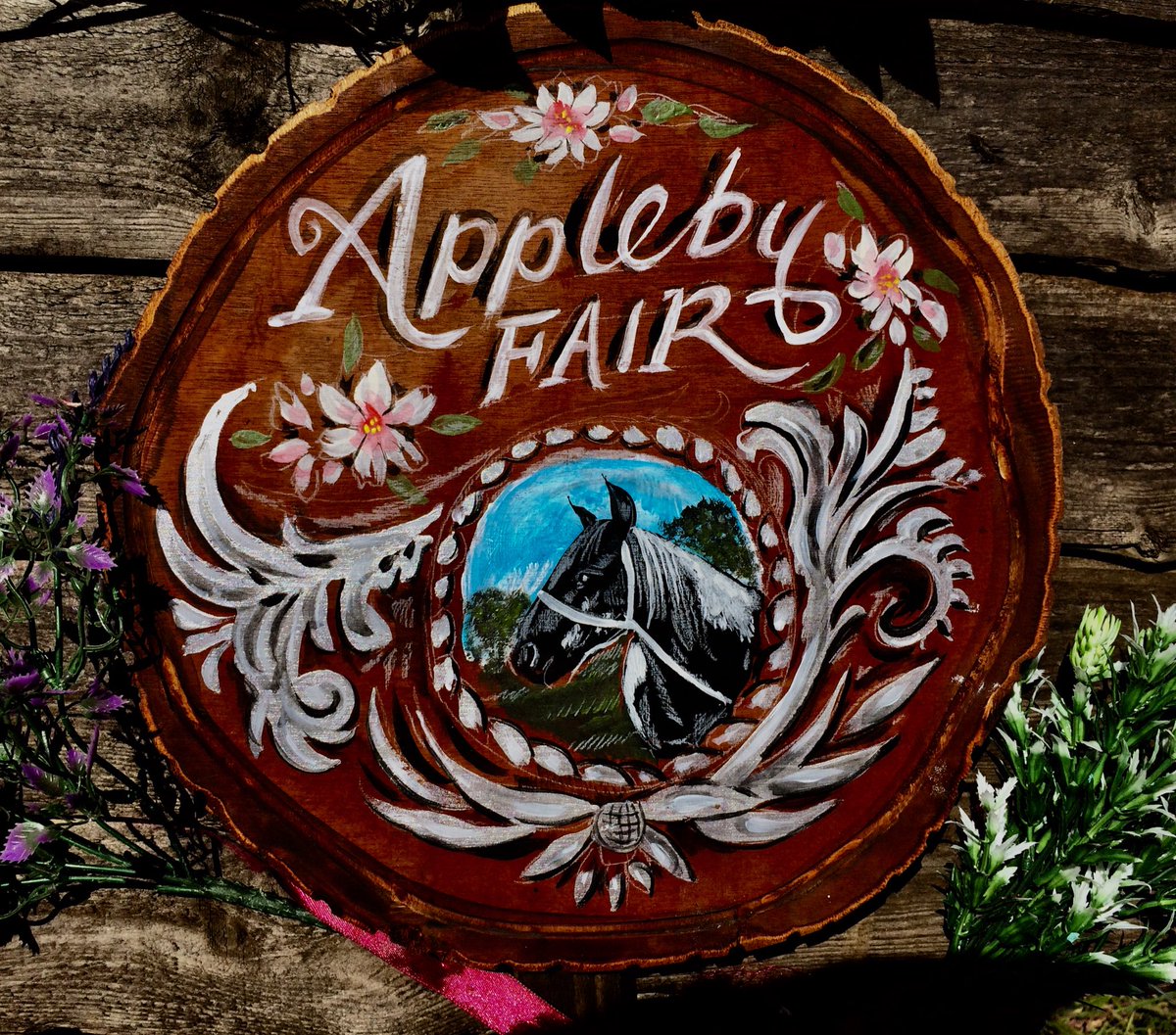 My Romany inspired pieces. Still All hand made with love from timber and slate #unique #foraged . From #croydon #unique gifts #upcycled #reclaimedrepublic <a href="/Appelbyfair/">applebyhorsefair </a> 
<a href="/LondonGypsyTrav/">London Gypsies&Travellers</a> #gypsy #romany #handmade #artisangifts