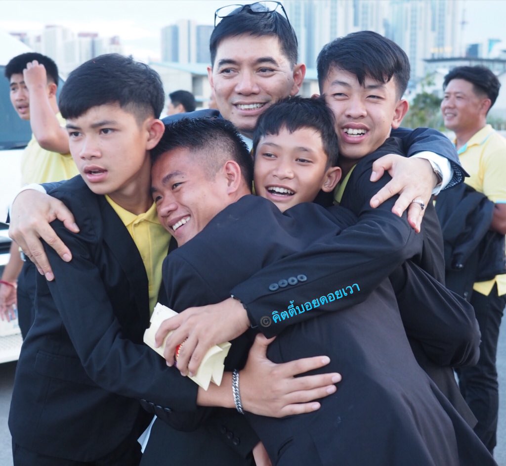 OrdinaryRatchy's tweet photo. กอดเดอะซีรี่ย์ 
#โค้ชเอก https://t.co/oObtP1O0tW
