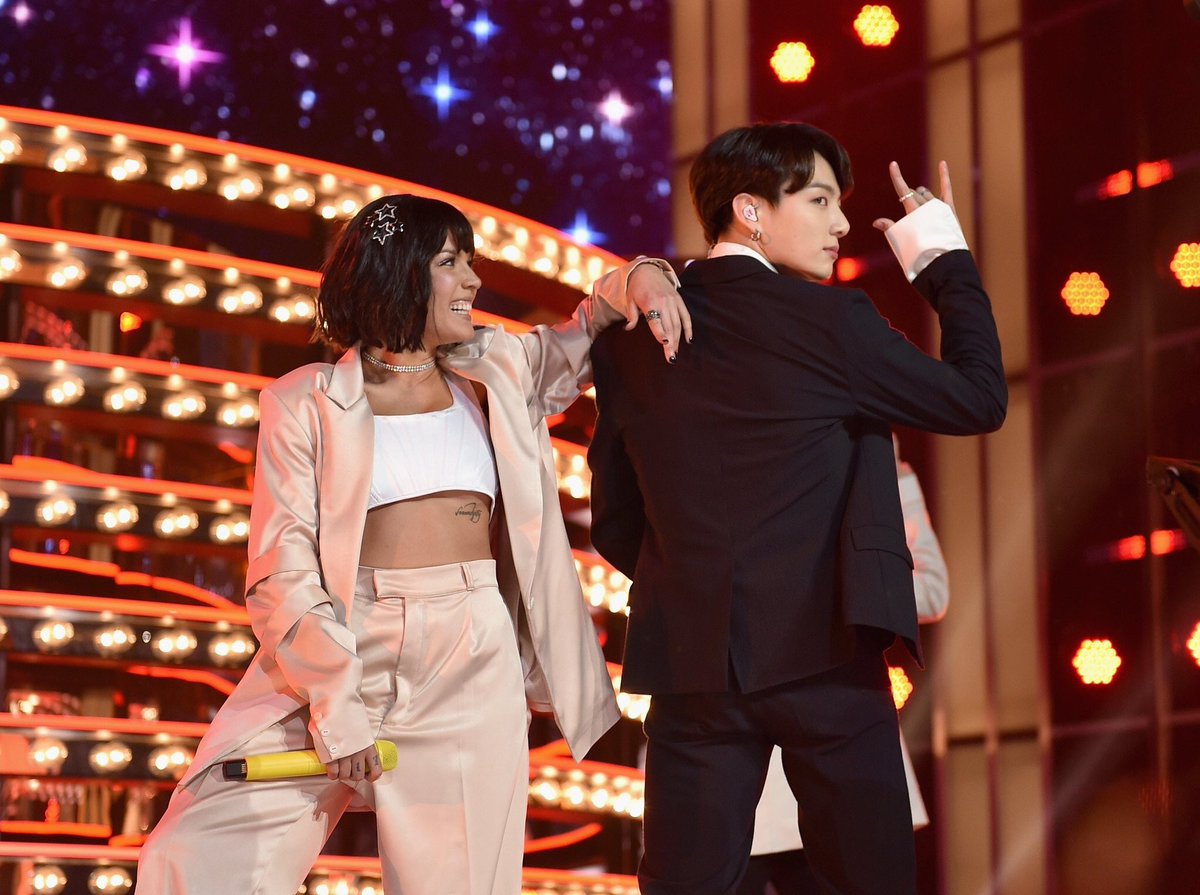 Halsey 2019 bts. Bts и холзи boy with luv. Halsey bts. Halsey bts. Bts и холзи.