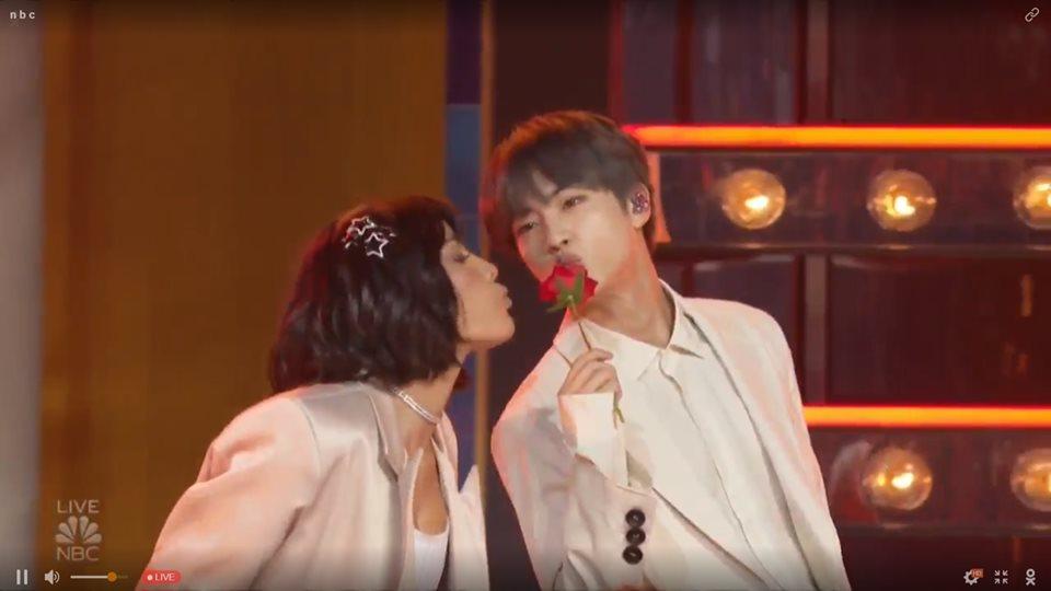 KimPink081003's tweet photo. @BTS_twt  #BTSJin #BTSTopGroup  
2nd guy from the right
#worldwidehandsome  OMG I just wish I were that rose 😘😘😘 https://t.co/gun4iarMMu