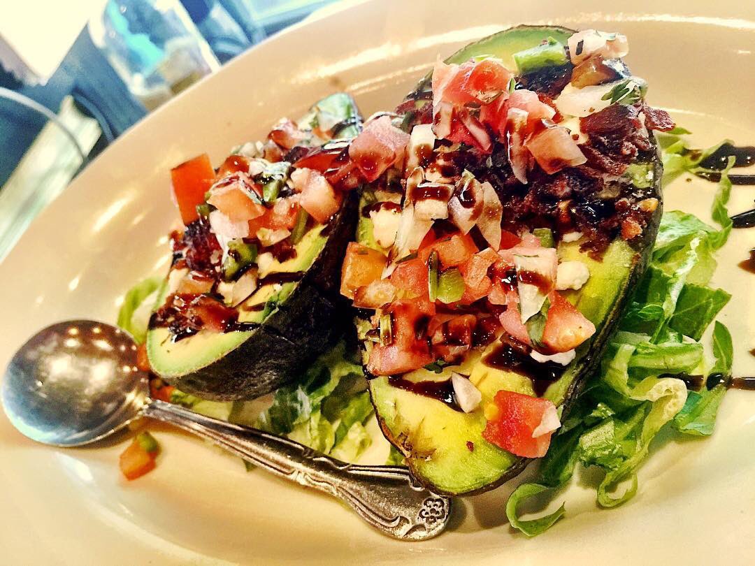 Lunch is served! Our delicious baked avocado is exactly what you need! Open 11am-2am 🍴 Kitchen open till midnight tonight! #lunch #dallas #eat214 #dallasfoodie