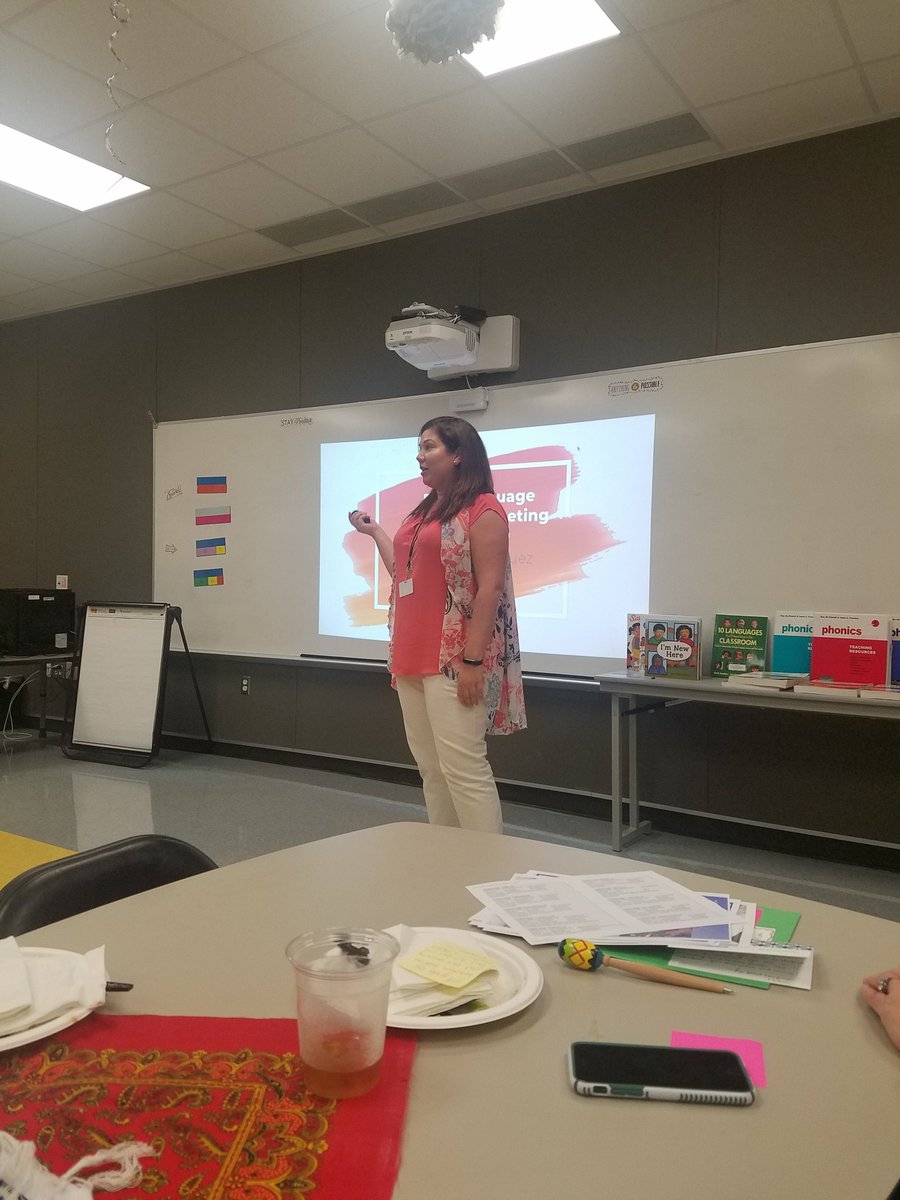 EOY came with many celebrations from the DL program and DL campuses. So proud of where we are, great things happening! 🎉👏👏 @emontanez07 <a href="/changeBcreative/">Cherylholly Baron</a> <a href="/hanbym/">Maria Hanby</a> <a href="/02erod/">Esther Rodriguez</a>  #LISDbilesl #LISDLandT