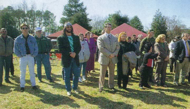 Pro Wrestling Stories on Twitter: "A rare photo of Randy Savage, Vince  McMahon, the Fabulous Moolah, and others paying their respects at Andre The  Giant\