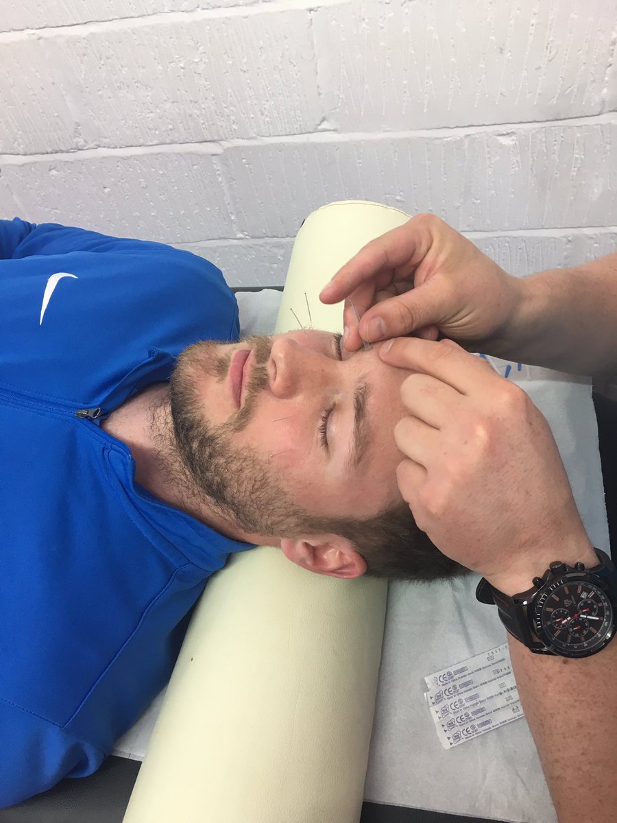 level 3 Sport and Exercise Science students have visited RG Sports Injury Clinic <a href="/rossgladwin/">Rossgladwin</a> for a practical injury treatment workshop. Ankle, back, neck and sinus treatments all pictured #youcan