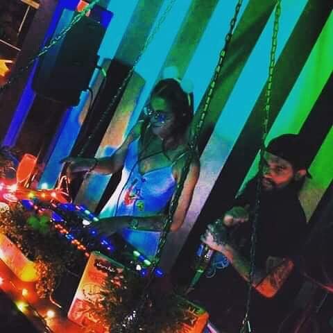 DjSashha's tweet photo. Past Tuesday,April.30th.2019.
🎶Up Close &Personal🎶
Dj Sashha b2b Kamazaki
#everytuesdaynight #kañarumbar #upcloseandpersonal #bassheads #dnbnight https://t.co/uhmEZ6ITxf