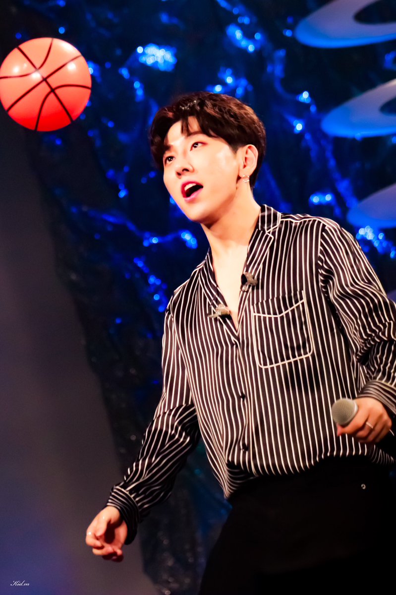 kid_roh's tweet photo. 190303
ROH TAE HYUN 2nd FANMEETING IN JAPAN

오사카 2부 팬미팅 

#노태현 #태현 #ノテヒョン #ノテ #ROHTAEHYUN #TAEHYUN 
#팬미팅 #HOTSHOT #핫샷 https://t.co/HyzX6onrb8