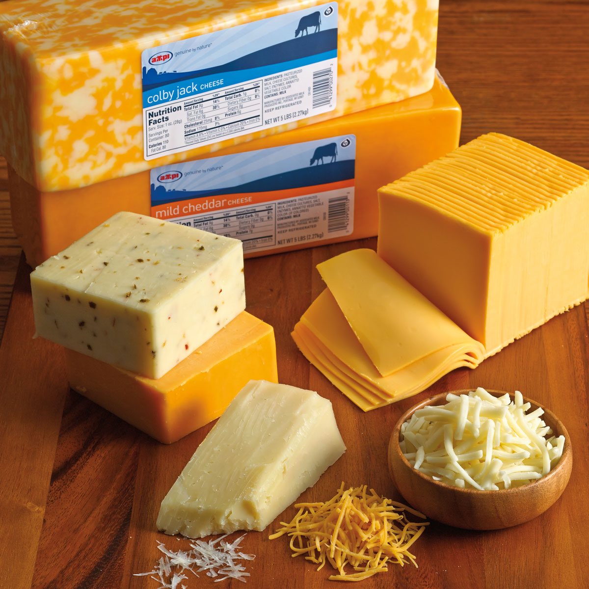 Сыр растительного происхождения. Твёрдые сыры сорта. Сыр твердых сортов. Твердые сорта сыра. Твердые сыры сорта сыра.
