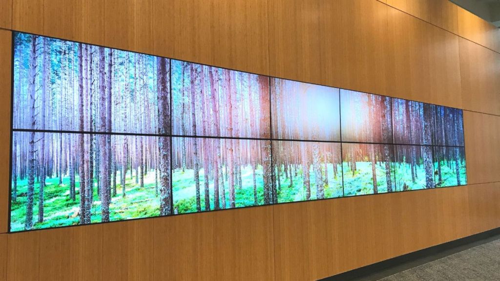 sixteennine's tweet photo. Vancouver OffIce Tower Uses OLED Video Wall To Replace Directory, Renew Lobby - New project by @Team10net #digitalsignage https://t.co/uxj327kDKg https://t.co/nPXr5DWfJJ