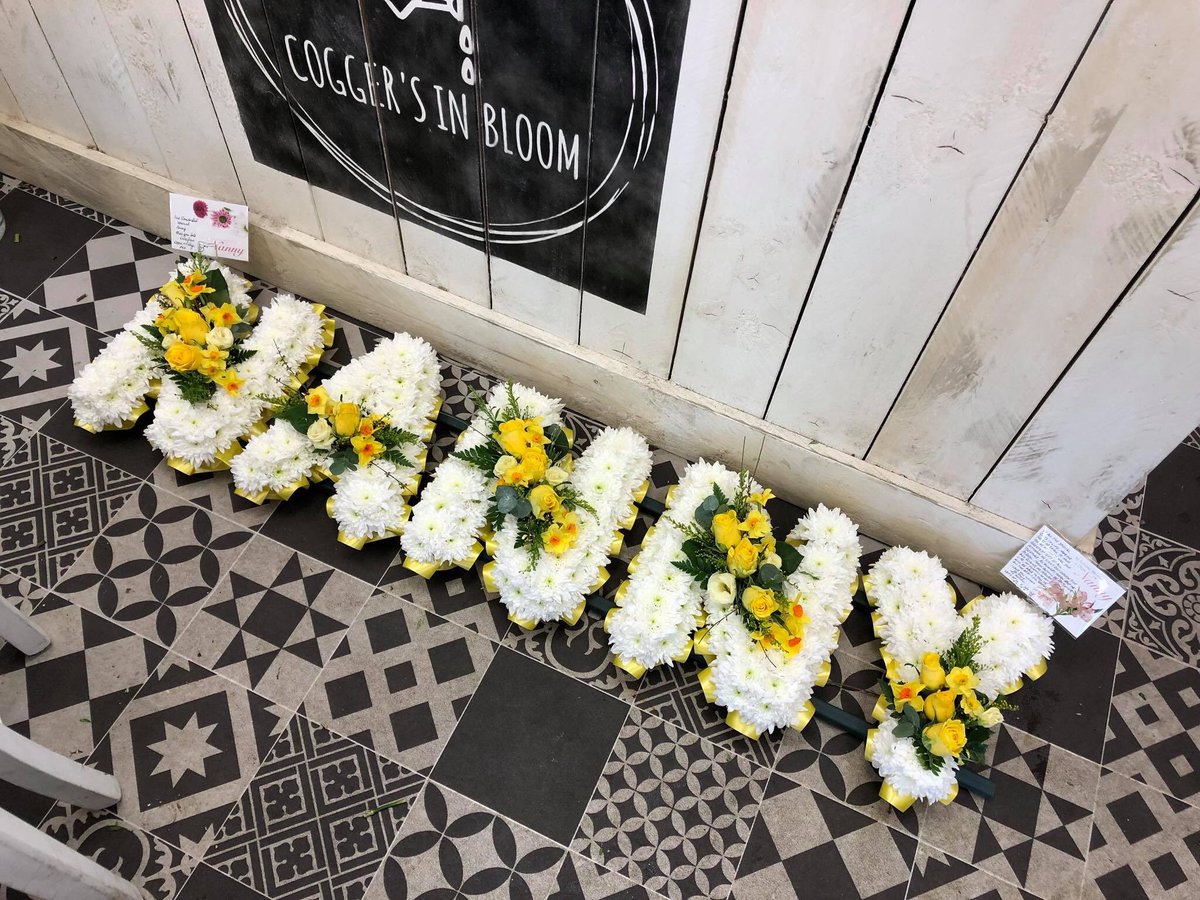CoggersinBloom's tweet photo. Hi #Walthamstow Cogger’s In Bloom here - here’s some recent work. #LocalBusiness 
-
-
-
#bridalbouquet #weddingbouquet #funeralflowers #buttonholds #boutoniere #boutonnieres #tablesetting #weddinginspo #weddingflowers #destinationwedding #florist #WalthamForest #coggersinbloom https://t.co/HELBNoW1CG