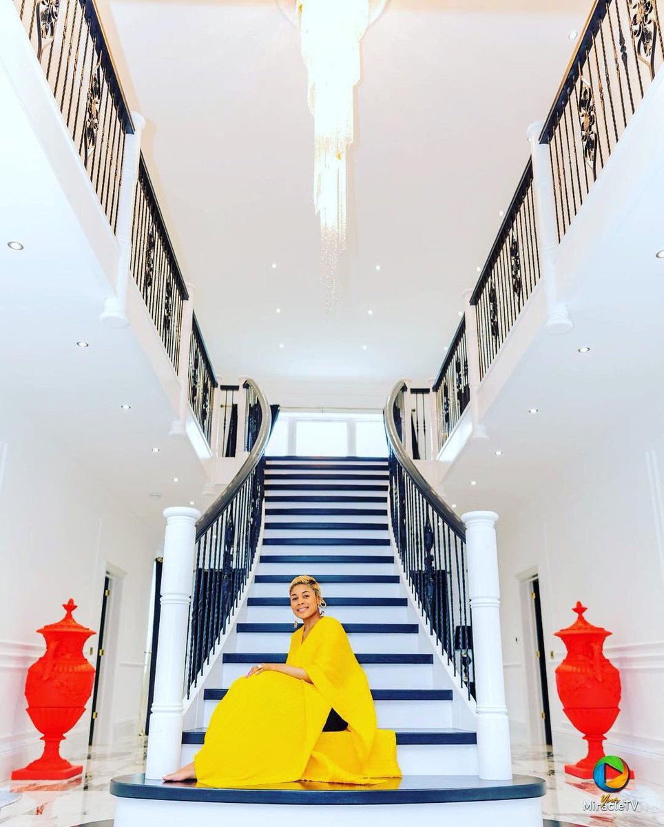 UebertAngel's tweet photo. I am blessed with a great HOUSE but it’s this lady that transformed it into a HOME!
#GoodNewsWorld https://t.co/wdtkoFDRGa