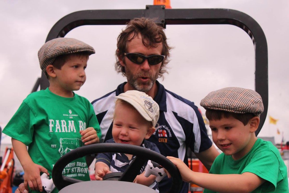 RoyalCornwall's tweet photo. Jake, 10, Archie, 7 and Herbie, 4 (pictured below) are set for another epic trip from Scilly to spend the day with us on the Saturday of this year's show!
37 days to go until we see them again. See you then, fellas!
#properjob #farmboys #scilly #since1793 https://t.co/qUC3wKY6uX
