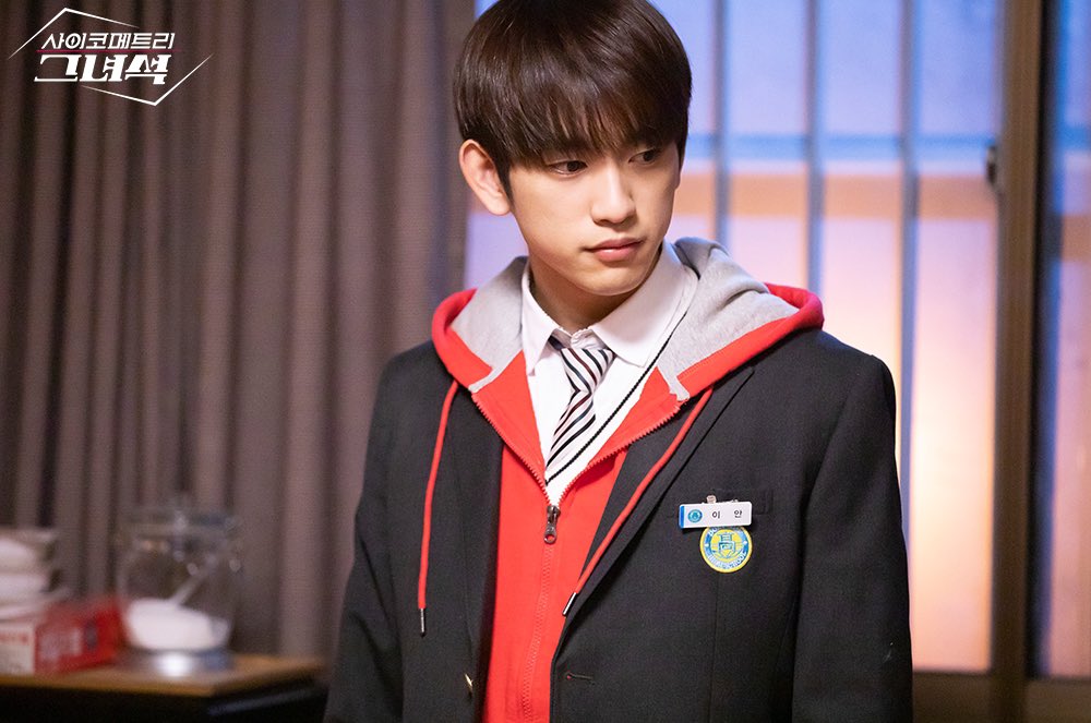 D5jBo72XsAIQ6hc.jpg:orig