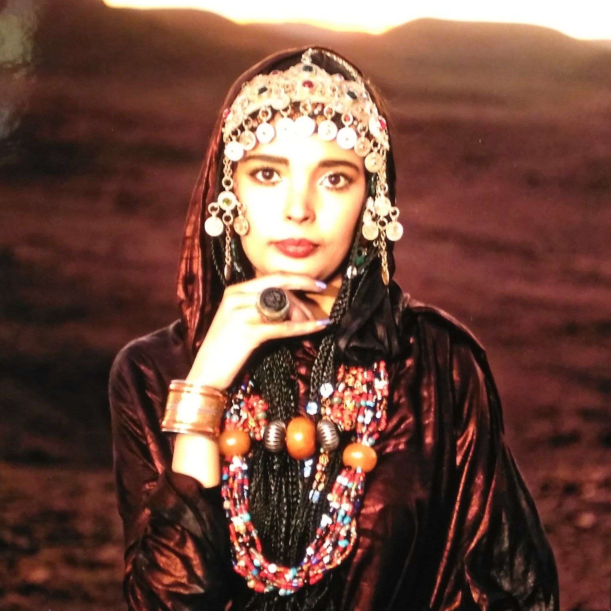 廃止する 吸う サドル ベルベル 族 衣装 八 海 クレデンシャル