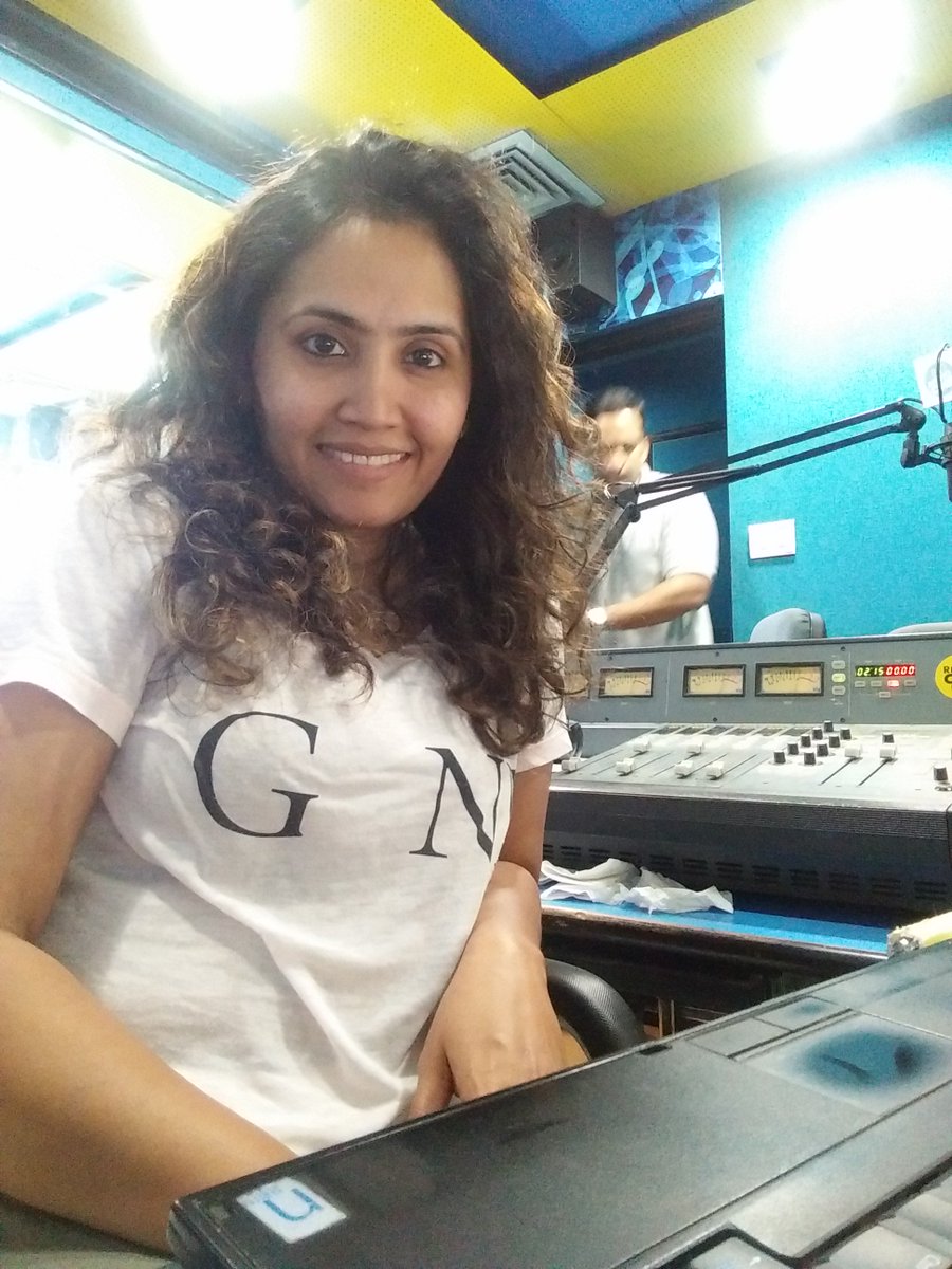 Annie_AKM's tweet image. Get crackng wth d #coolhacks @NawazMS will be putting out on my shw tday #2.15pm, to get d heat under control. Its bloody hot, I know, but dese #coolhacks will knock it down for u.. Tune in #GetHealthy @943RadioOne