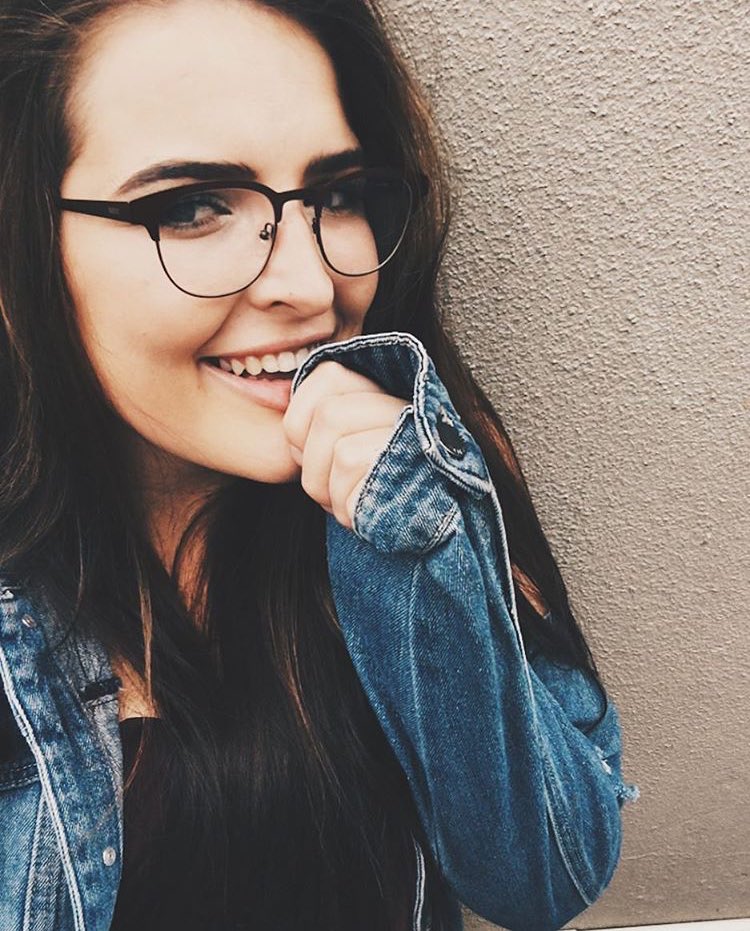 brains are the new boobs 👊🏼