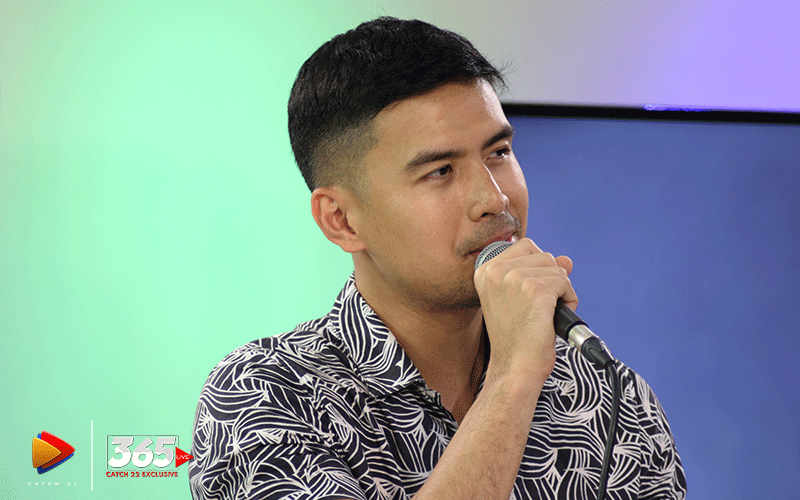 HangoverPH's tweet photo. Tanong mo nga kung nauubusan ba sila ng pag-uusapan @ShaiTisai @xtianbautista 😅😅😅 #XtianBautistaOnCatch22PH #AkingMahal https://t.co/hNmyOKbgOA