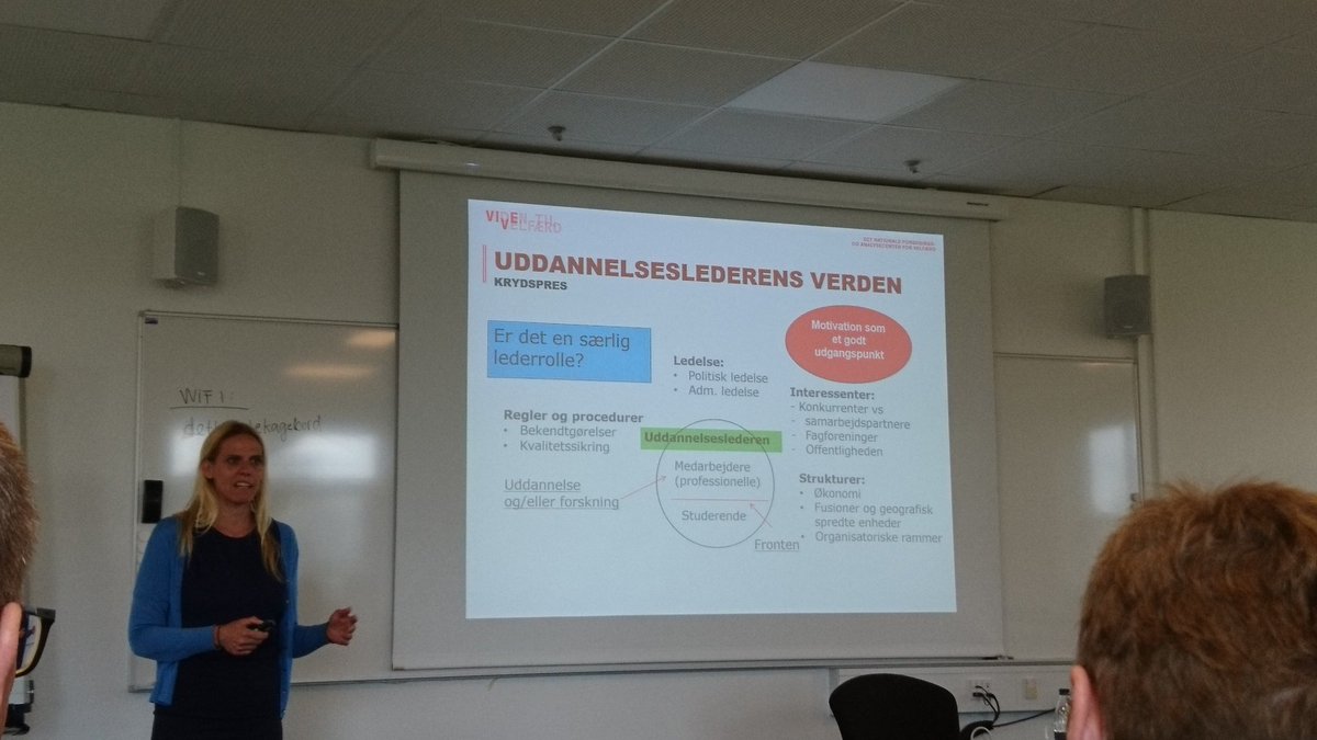 Einar Gylling Dørup (@gd_einar) on Twitter photo Bente Bjørnholt om uddannelsesledelse. "man skal være autentisk og være sig selv, udover den viden om ledelse man kan benytte"  Inspirationen om uddannelsesledelse på <a href="/uc_syd/">UC SYD</a> <a href="/AvonOettingen/">A von Oettingen</a> @UCDenmark #uddpol Bente Bjørnholt om uddannelsesledelse. "man skal være autentisk og være sig selv, udover den viden om ledelse man kan benytte"  Inspirationen om uddannelsesledelse på <a href="/uc_syd/">UC SYD</a> <a href="/AvonOettingen/">A von Oettingen</a> @UCDenmark #uddpol
