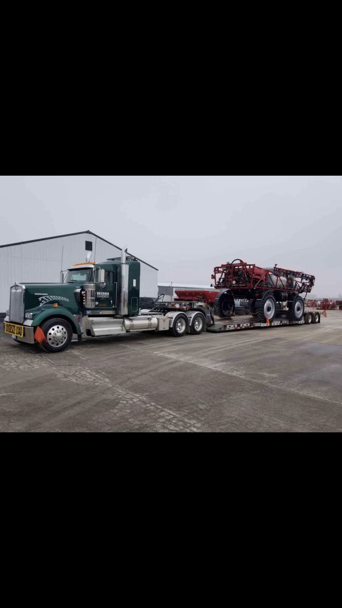 unzickerforklft's tweet photo. Did you know that Unzicker Equipment can transport Ag equipment? We can handle a variety of machines and even haul outside of Illinois. Contact us for a price to move your equipment today! @chad_unzicker @AUnzicker https://t.co/fuXexWvFww
