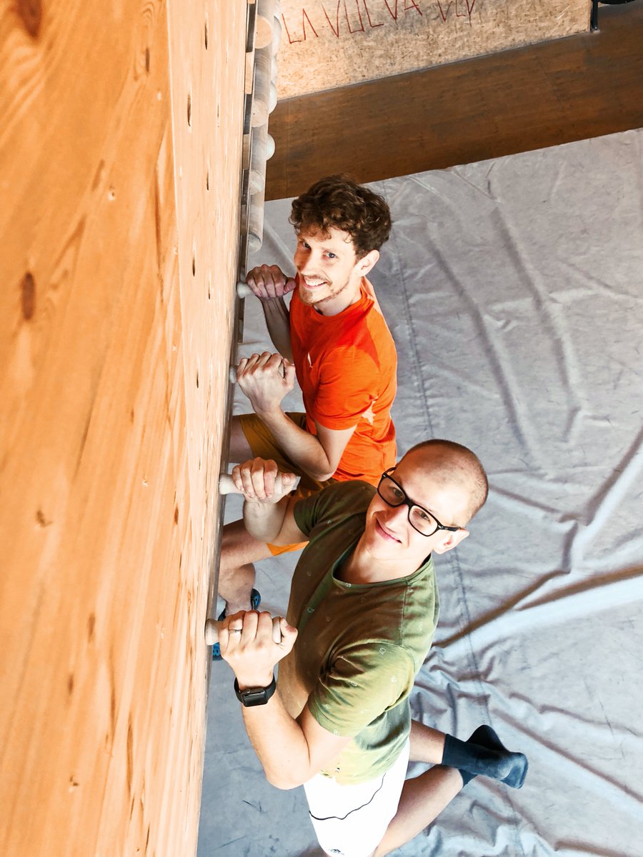 This is how our speakers from <a href="/thoughtram/">thoughtram</a> prepare for giving their talk at #UphillConf 💪🇨🇭🧗‍♀️

#bouldering #webdev #speaker #frontend #javascript #conference #bimano