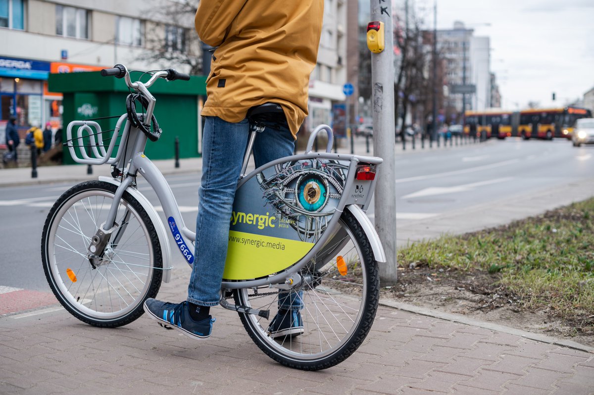ZDM_Warszawa's tweet photo. 🚲 Po 60 dniach tegorocznego sezonu Veturilo, rowery miejskie wypożyczyliście aż 1,7 mln razy. 

📈 To prawie 0,5 mln więcej niż w analogicznym okresie 2018 roku.

ℹ️ Więcej info: https://t.co/TDYTYK9HE5

#RowerToPojazd @warszawa https://t.co/X85RcvDLHO