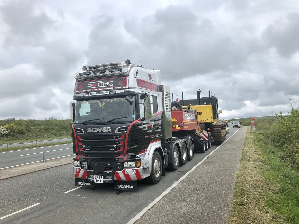 abnormal_loads's tweet photo. We’re heading back to #Longdowns with another #AbnormalLoad today via the A30/A390/A39/A394. https://t.co/zYR4uVMK4J