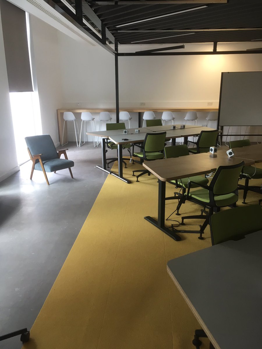 WintonFlooring's tweet photo. @MillikenFloors Media city, Salford. Vodafone innovation hub. Milliken formwork carpet tiles, Ruutu Abstrak planks and Quadrant Salto luxury vinyl tiles. #flooring #contractflooring #carpettiles #officetiles https://t.co/mPUPya5dCn