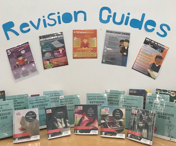 LRC_OneSFC's tweet image. Our revision guide display is up and ready for you to borrow from the LRC #revision #revisionguide #btec #alevels #examseason #examhelp #librarylife #librarydisplay #hintsandtips @SuffolkOne