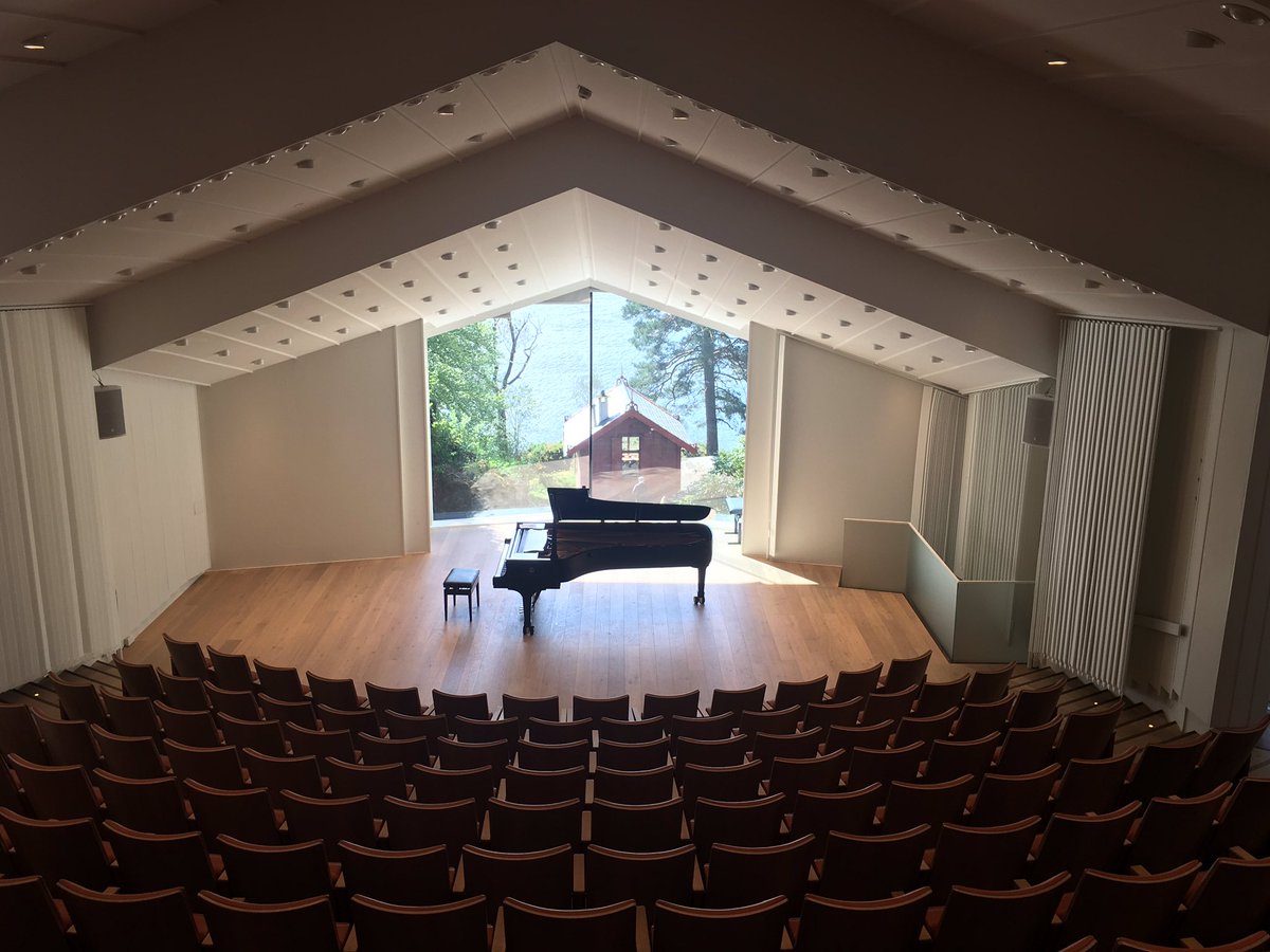 JuliePeasgood's tweet photo. Magical Edvard Grieg’s home near Bergen @pandocruises #Britannia @Cruisemag All morning husband jokes ‘not a sausage roll in sight’ and now I find Grieg’s name was originally Gregg.... #stillmagical #ClassicalMusic #Norway #ThursdayThoughts #Peace #piano https://t.co/iF9xNHeo8R