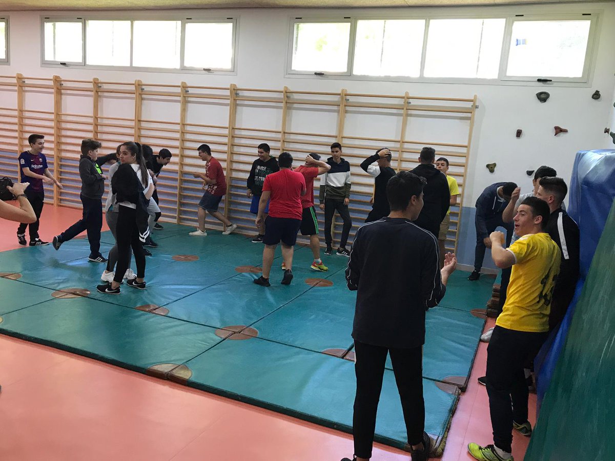 Rolling Custom Club tweet media