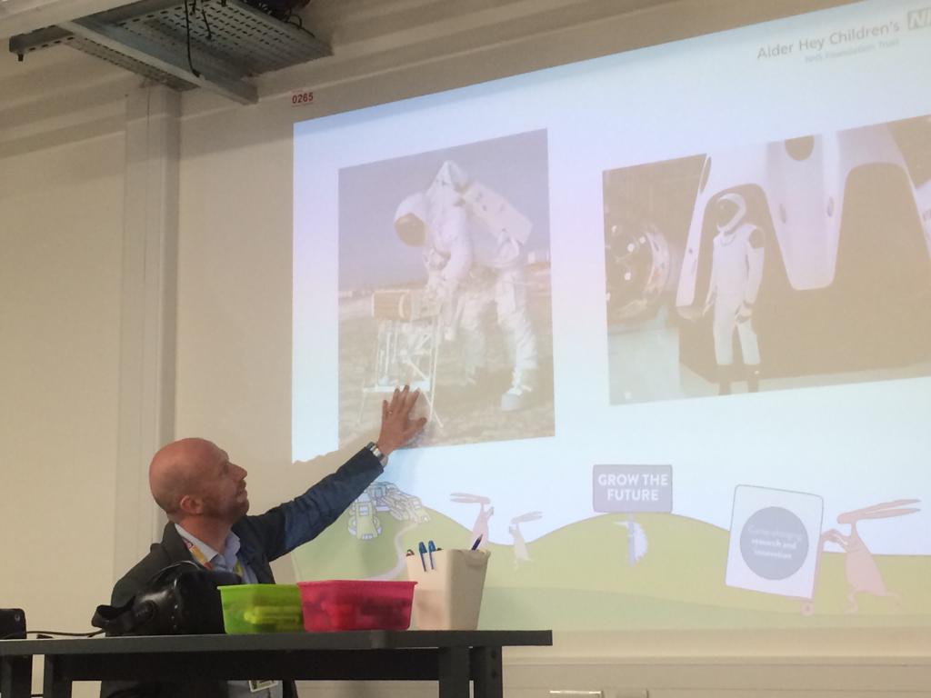 NIHRChildrenHRC's tweet photo. Having a great day @AlderHeyInc discussing the need for designing new scrubs #supersurgeon #medtech #nihr https://t.co/O52XDtAfJT