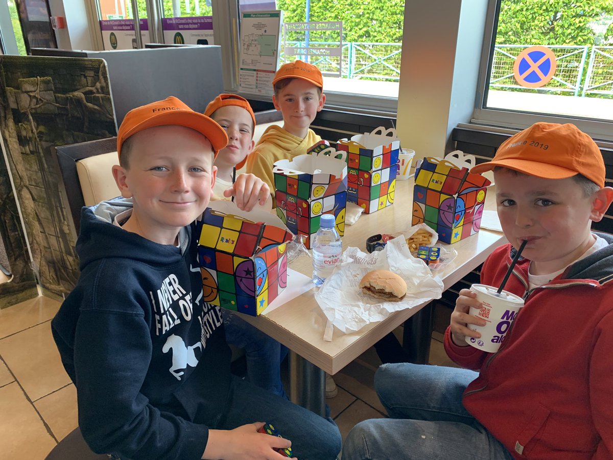 lamareprimary's tweet photo. Lunchtime #day4 #funinfrance https://t.co/MeHCNqFobb